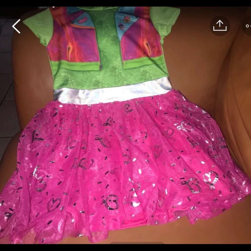 JoJo Siwa dress with a pink bow on hood size 6-6x
